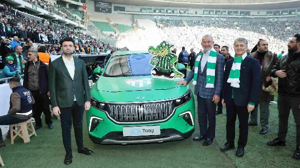 Togg, Bursaspor’un tribün ve şort sponsoru oldu